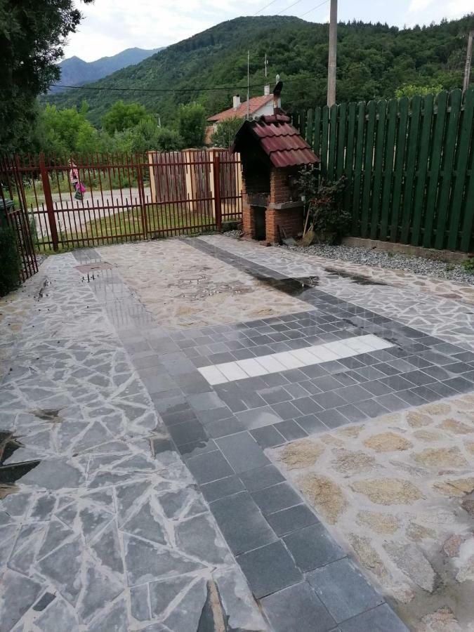 Vila Castelana Caciulata Buitenkant foto
